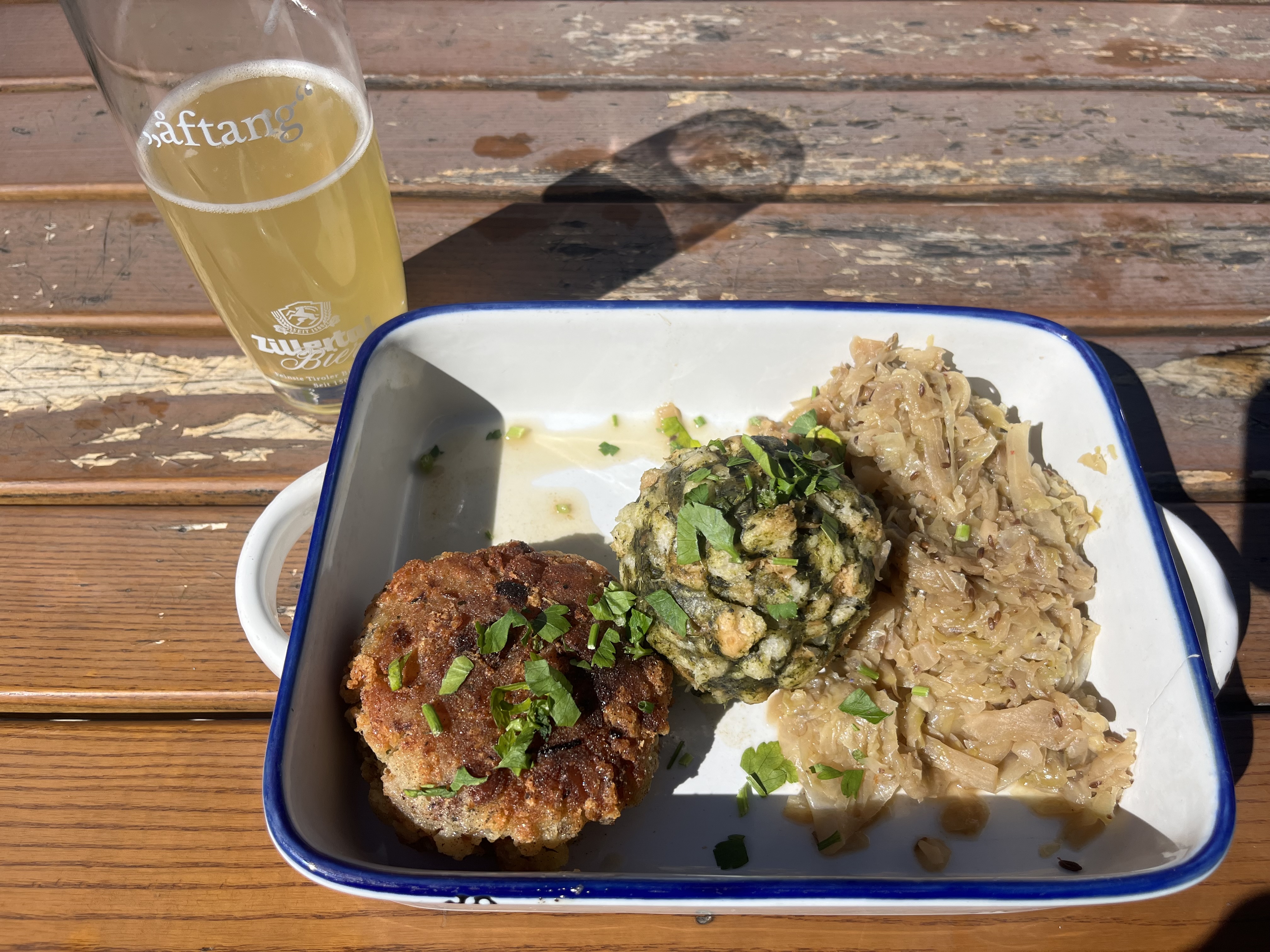 Hut: Knödel & Radler